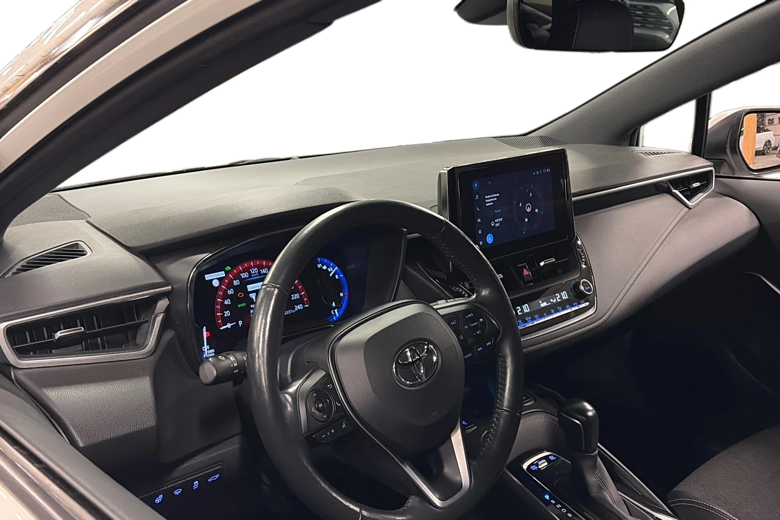 valkoinen Toyota Corolla 2022 kuva 3.
