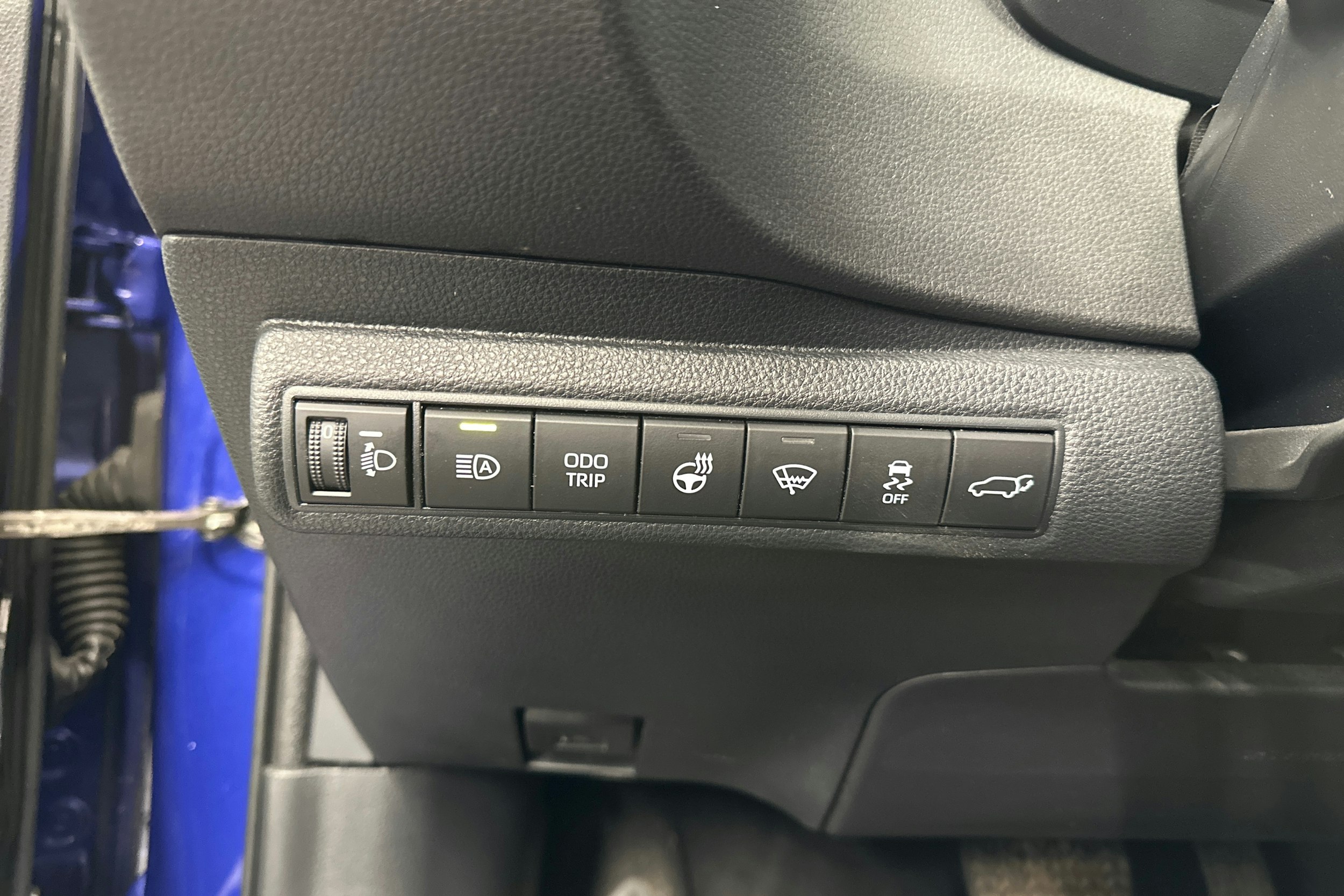 sininen Toyota Corolla 2023 kuva 14.