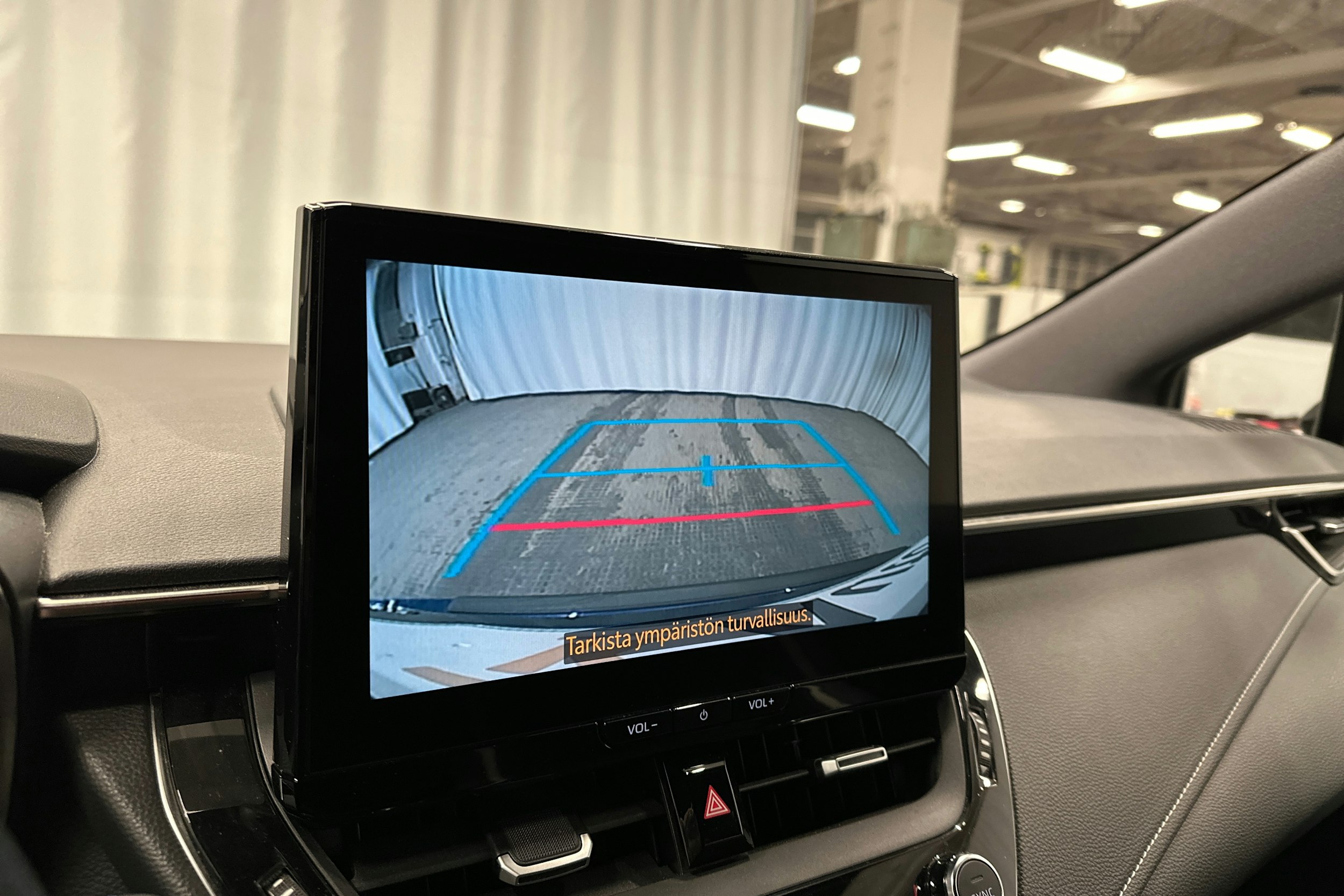 sininen Toyota Corolla 2023 kuva 19.