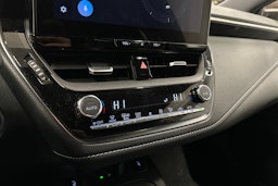 sininen Toyota Corolla 2023 kuva 22.