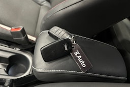 sininen Toyota Corolla 2023 kuva 30.