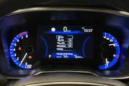 valkoinen Toyota Corolla 2023 kuva 20.