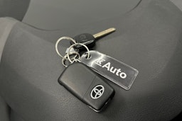 sininen Toyota Corolla 2023 kuva 29.