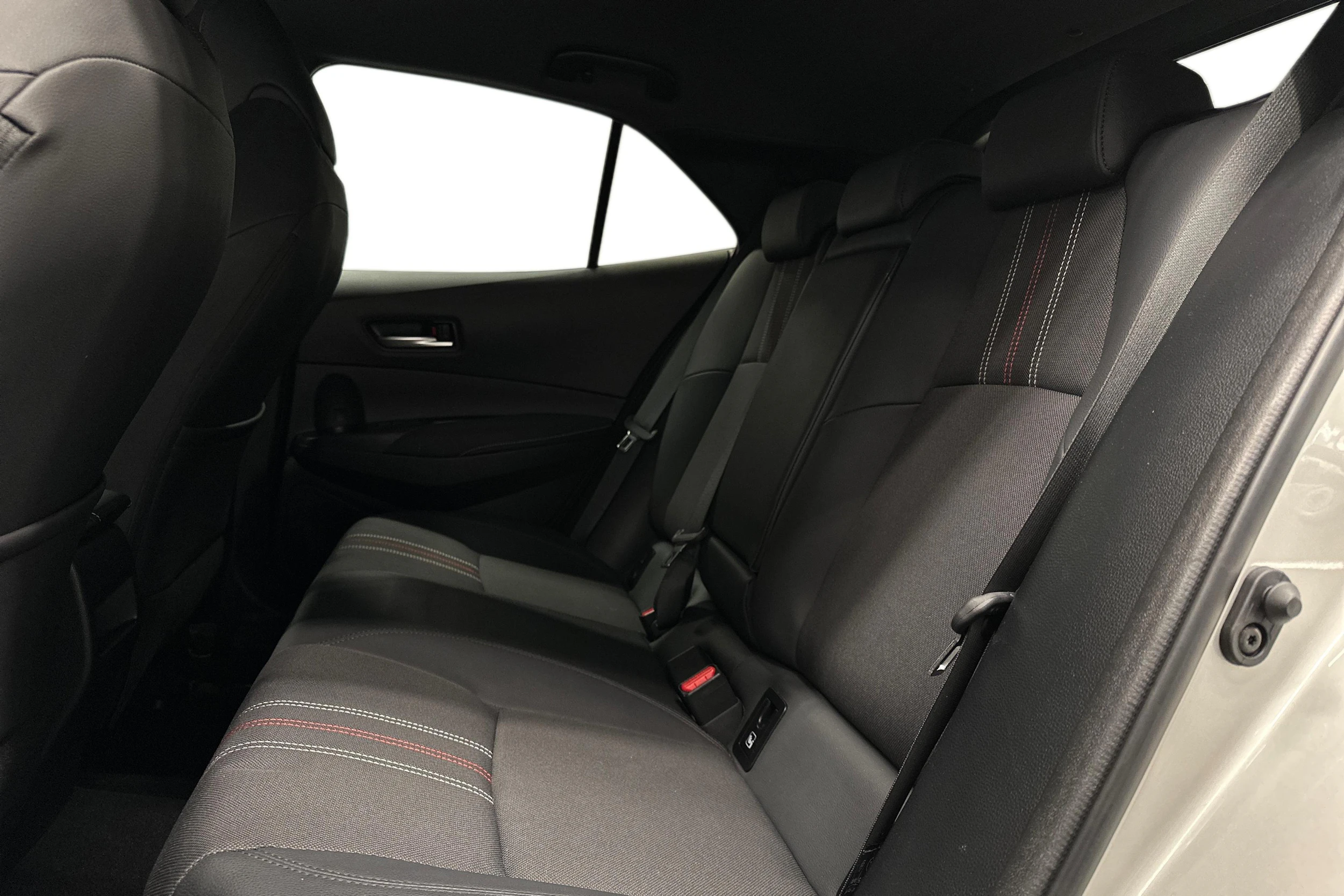 hopea Toyota Corolla 2023 kuva 11.
