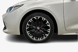 hopea Toyota Corolla 2023 kuva 12.