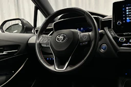 hopea Toyota Corolla 2023 kuva 18.