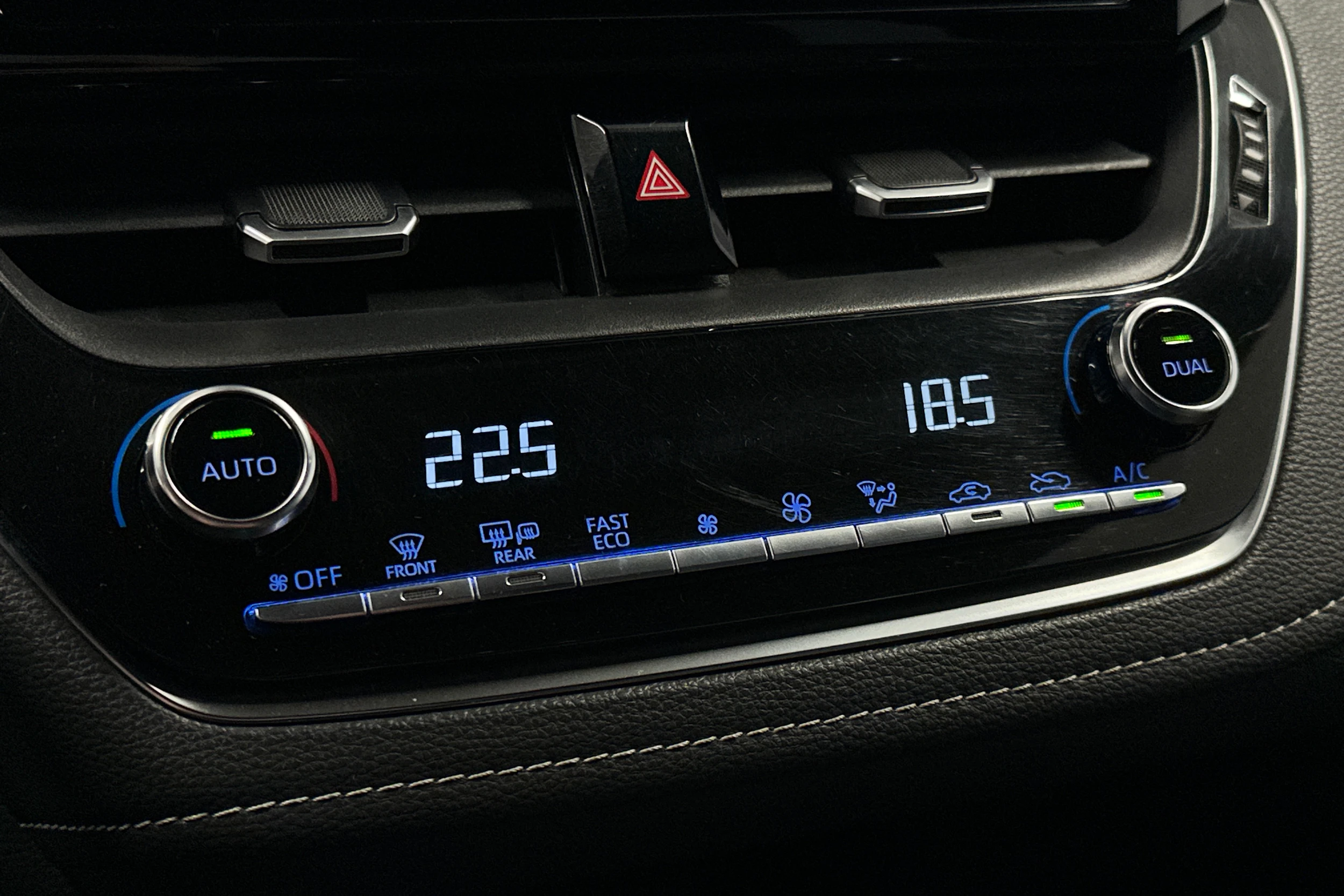 hopea Toyota Corolla 2023 kuva 20.