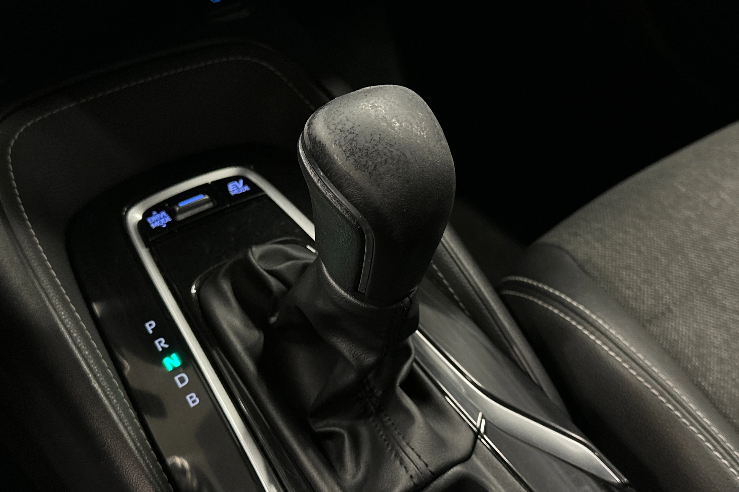 hopea Toyota Corolla 2023 kuva 21.