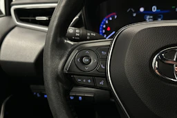 ruskea Toyota Corolla 2023 kuva 19.