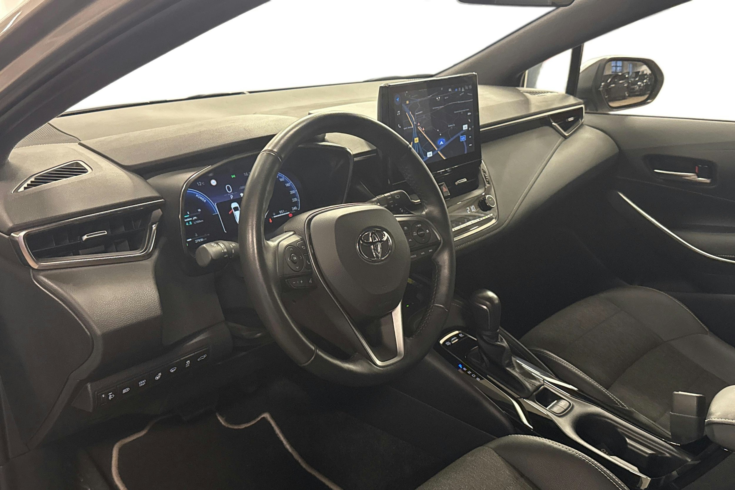 hopea Toyota Corolla 2023 kuva 3.