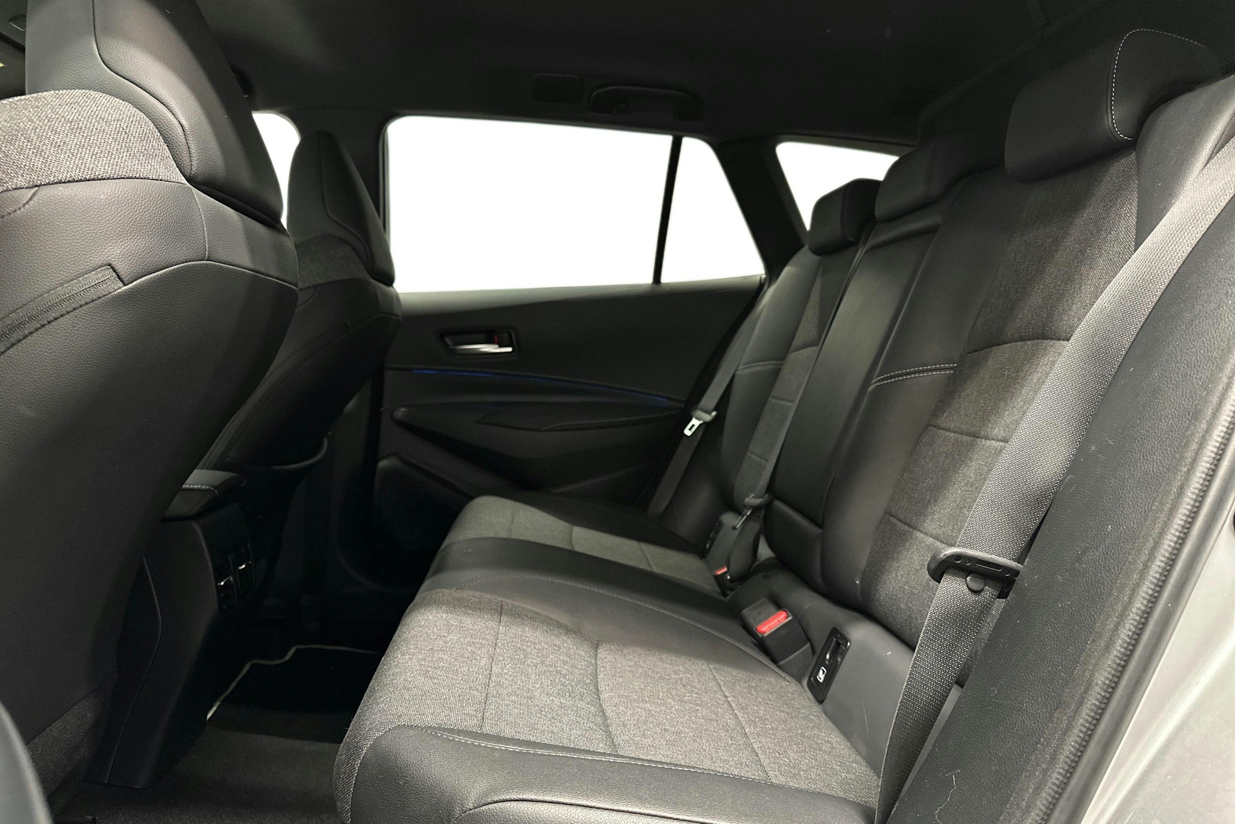 hopea Toyota Corolla 2023 kuva 10.