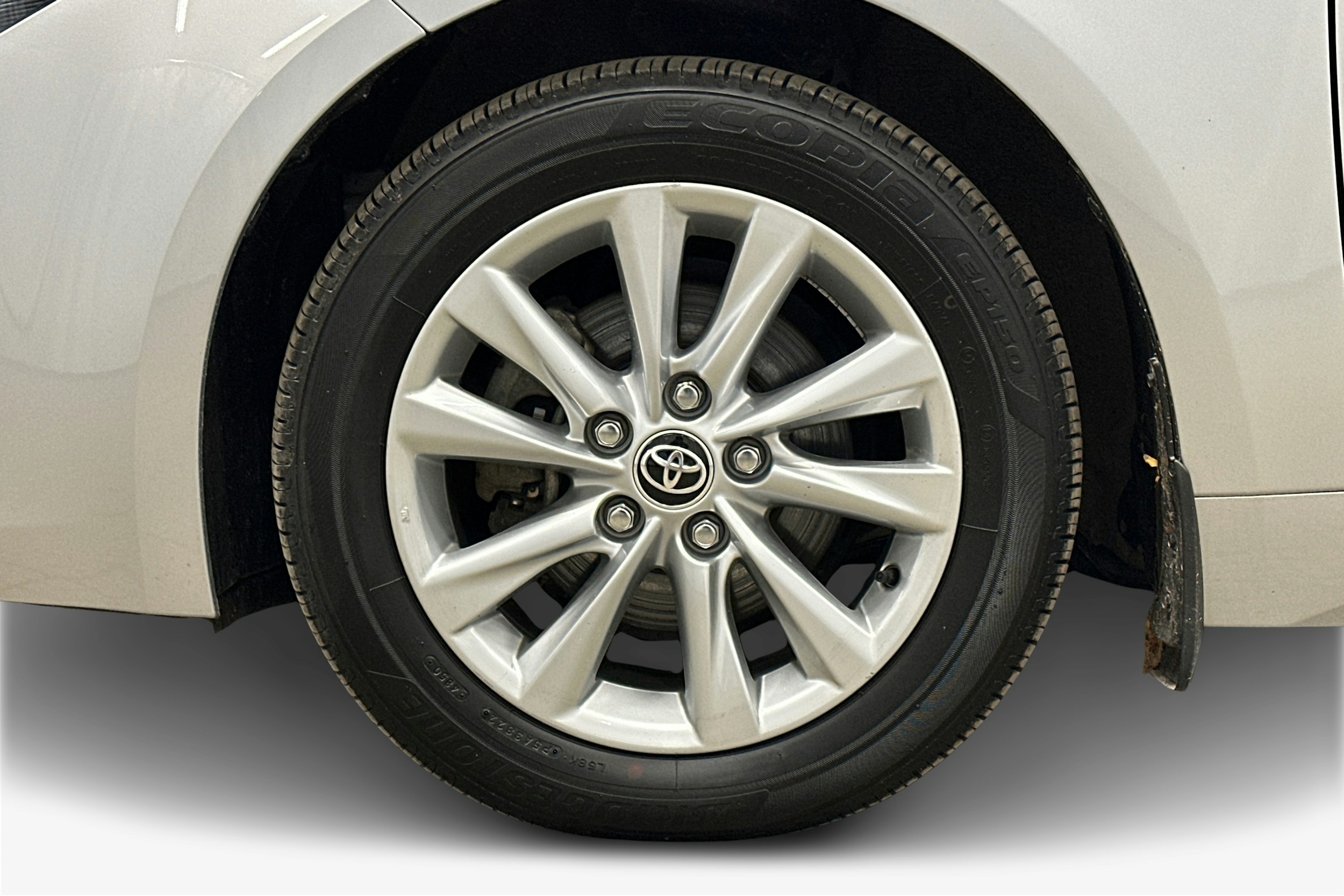 hopea Toyota Corolla 2023 kuva 11.