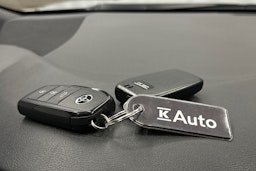 hopea Toyota Corolla 2023 kuva 29.