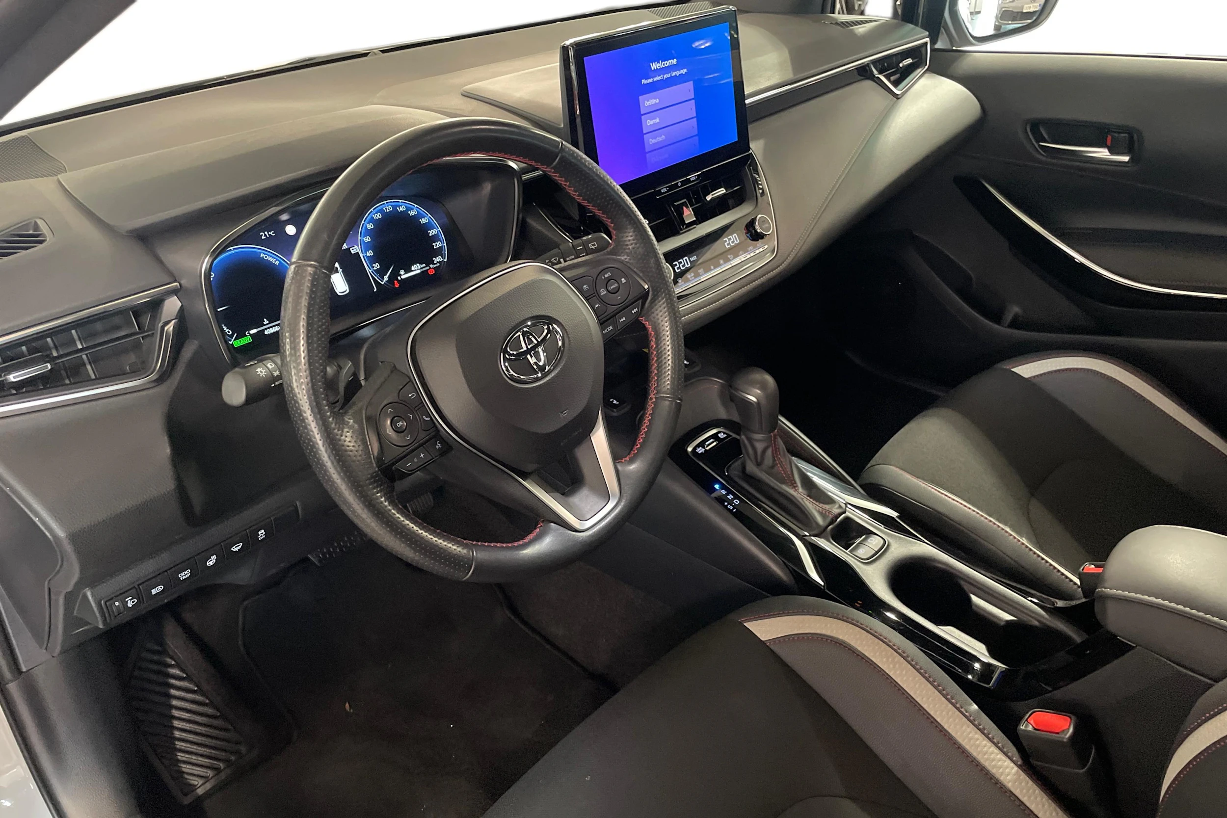 met. valkoinen Toyota Corolla 2023 kuva 6.