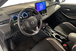 met. valkoinen Toyota Corolla 2023 kuva 6.