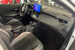 met. valkoinen Toyota Corolla 2023 kuva 14.