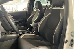 met. valkoinen Toyota Corolla 2023 kuva 16.