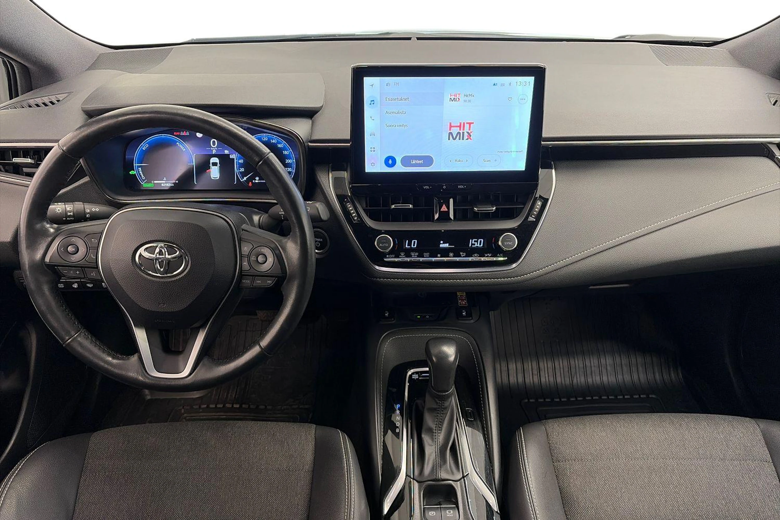 musta Toyota Corolla 2023 kuva 7.