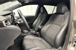 ruskea (beige) Toyota Corolla 2023 kuva 16.