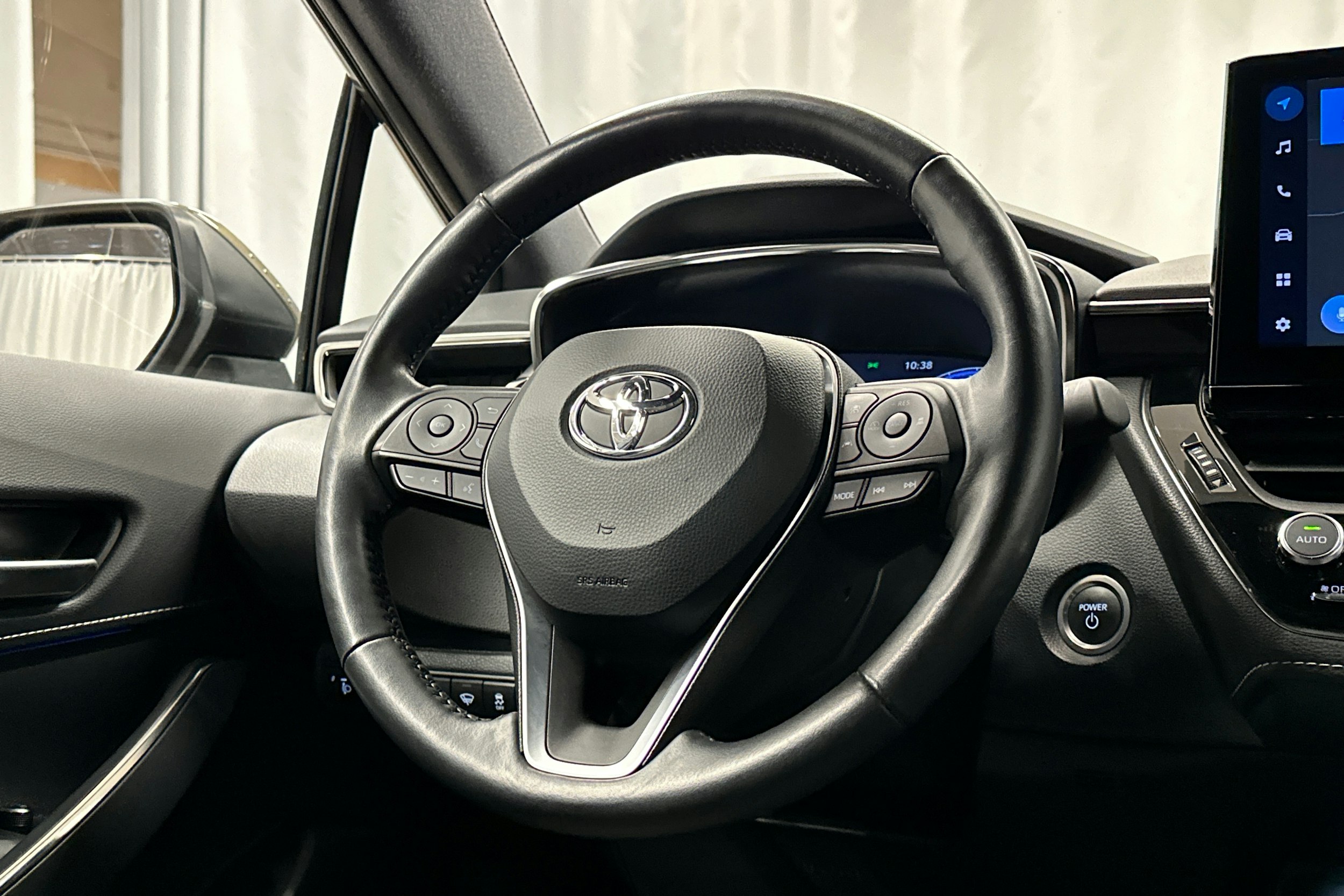 ruskea (beige) Toyota Corolla 2023 kuva 17.