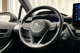 ruskea (beige) Toyota Corolla 2023 kuva 17.