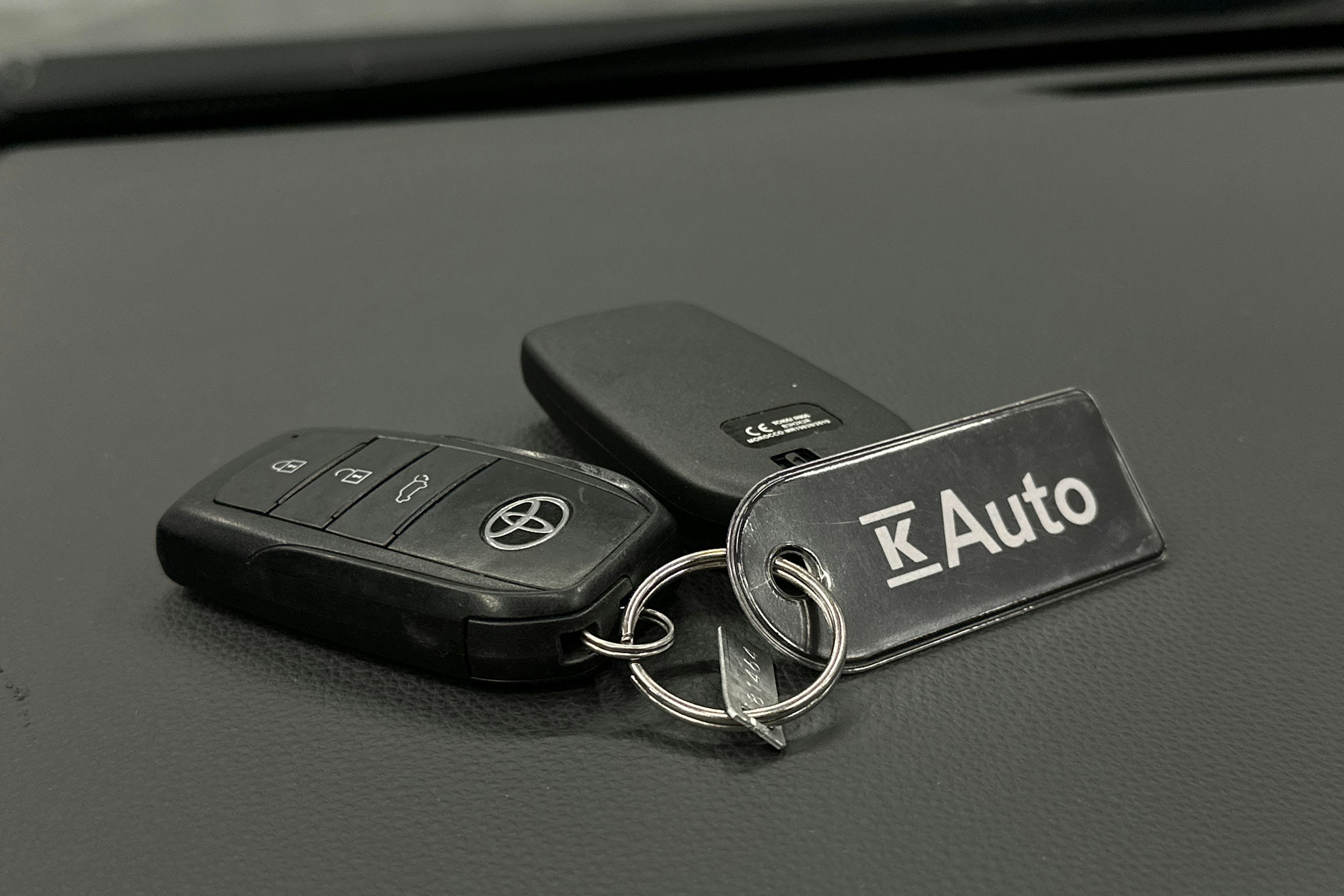 ruskea (beige) Toyota Corolla 2023 kuva 28.