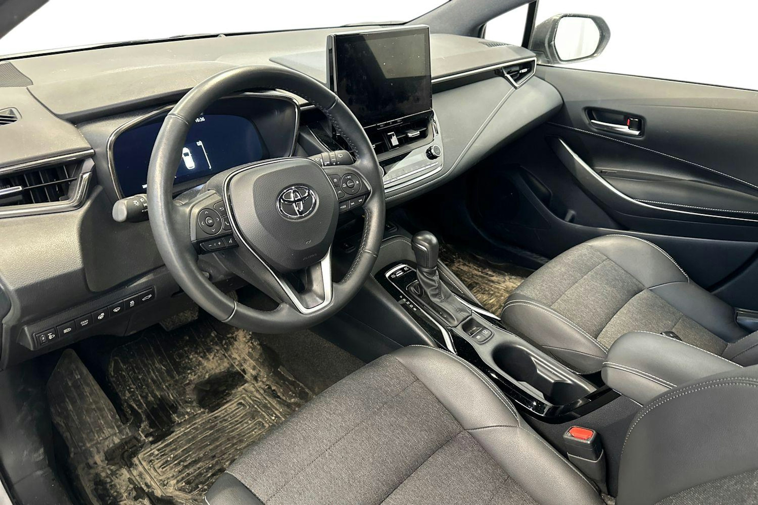 hopea Toyota Corolla 2023 kuva 3.