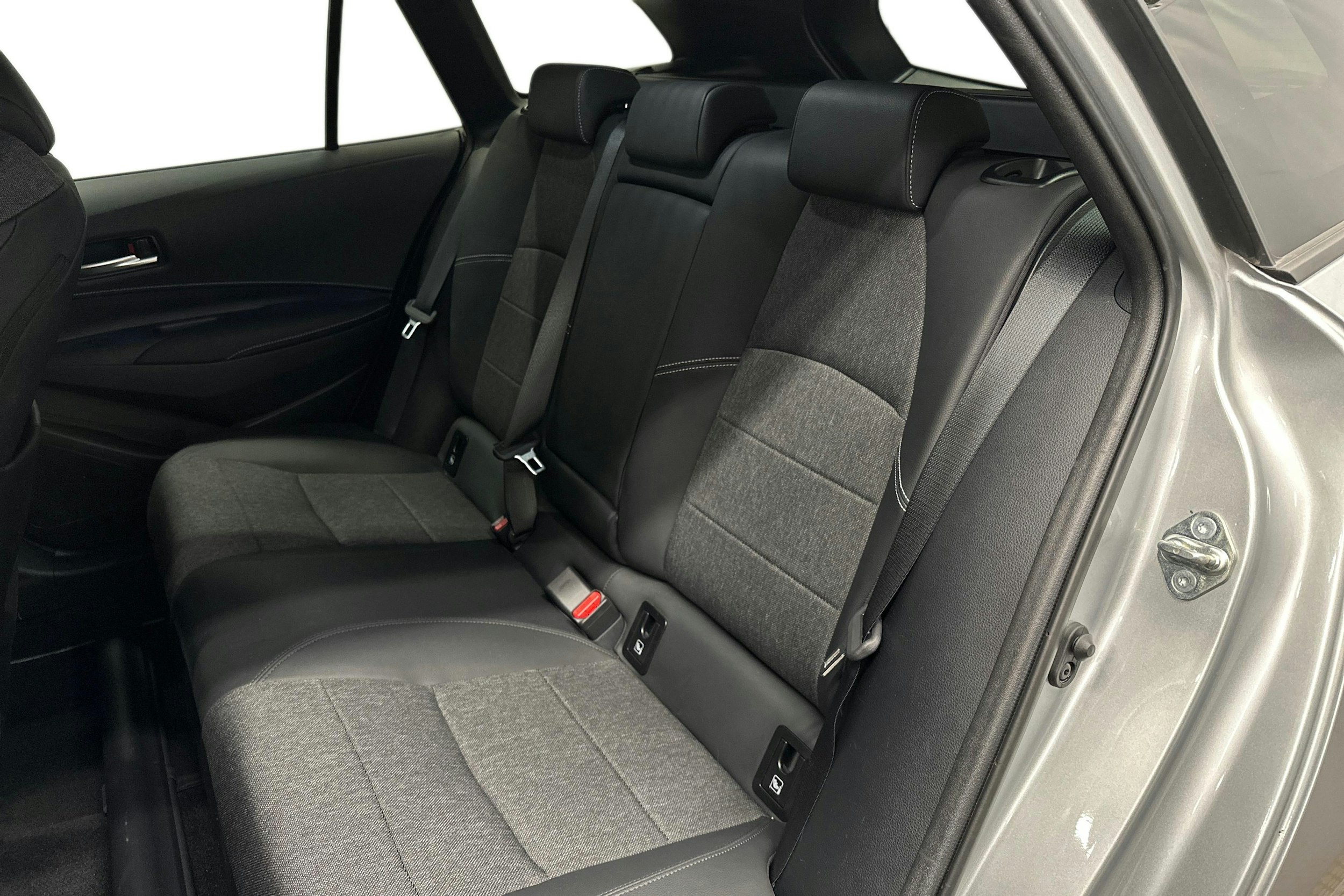 hopea Toyota Corolla 2023 kuva 10.