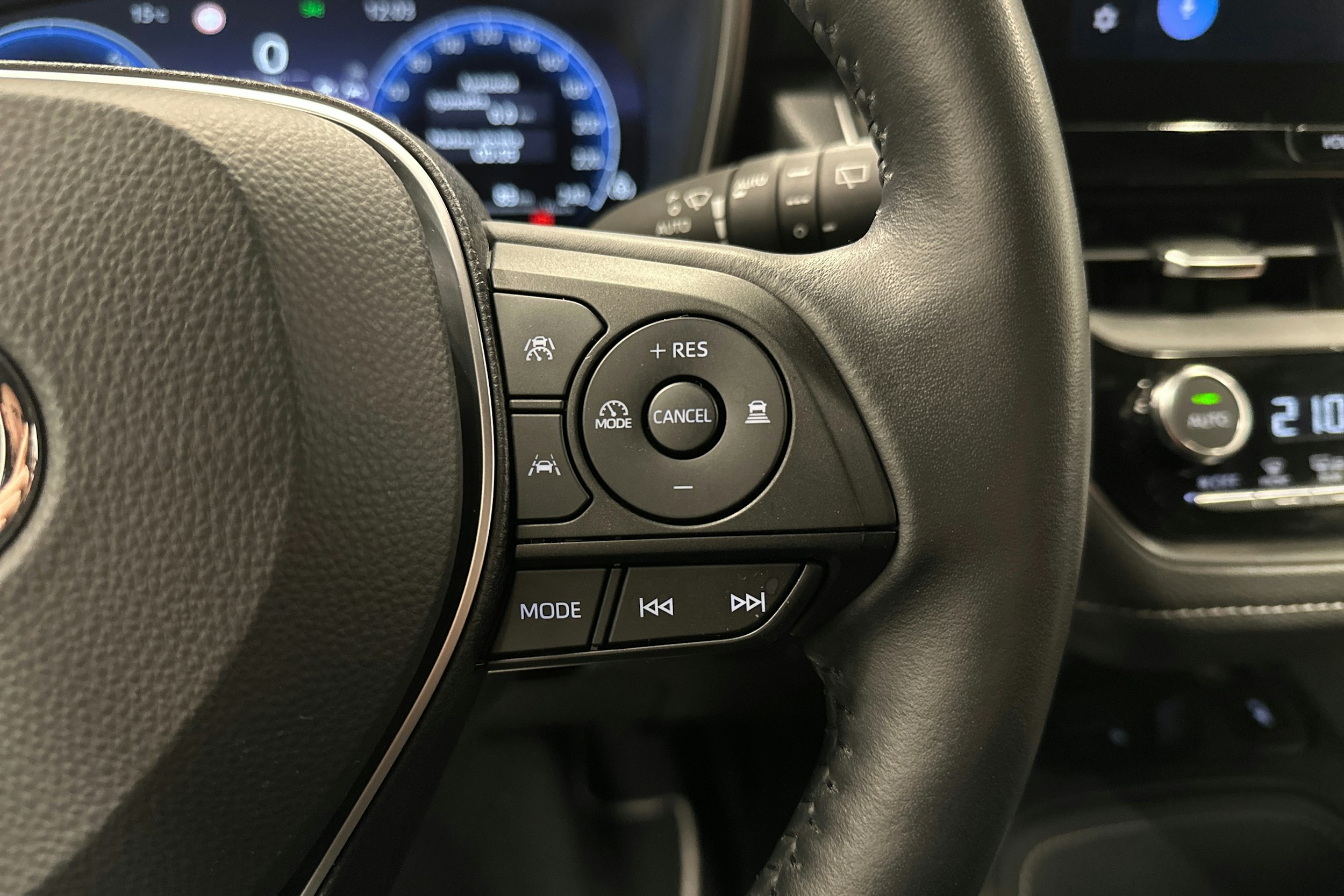 hopea Toyota Corolla 2023 kuva 17.