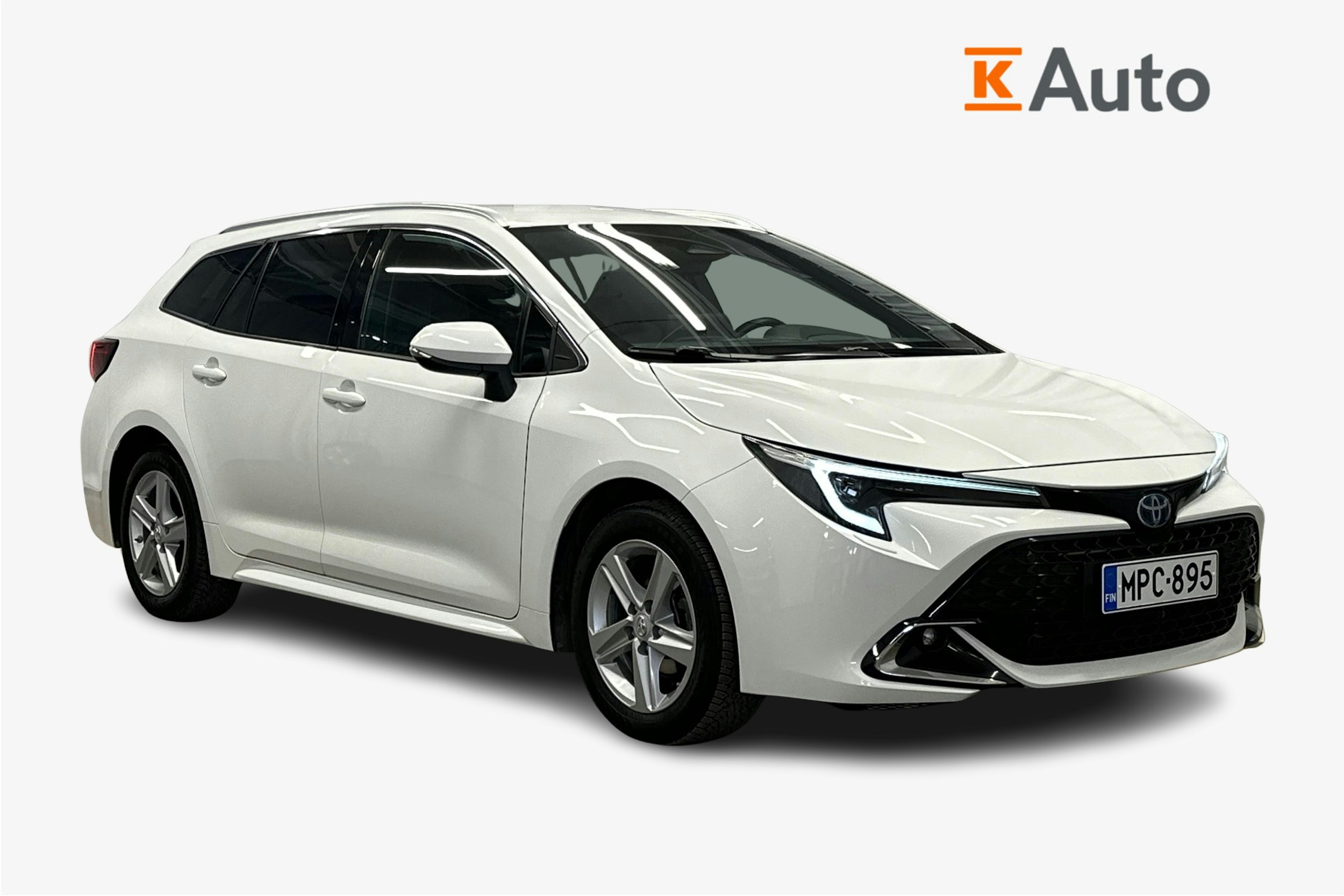 Valkoinen Toyota Corolla 2023 kuva 1.