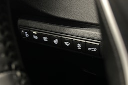 Valkoinen Toyota Corolla 2023 kuva 20.