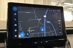 Valkoinen Toyota Corolla 2023 kuva 22.