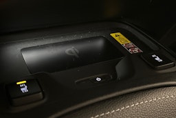 Valkoinen Toyota Corolla 2023 kuva 25.