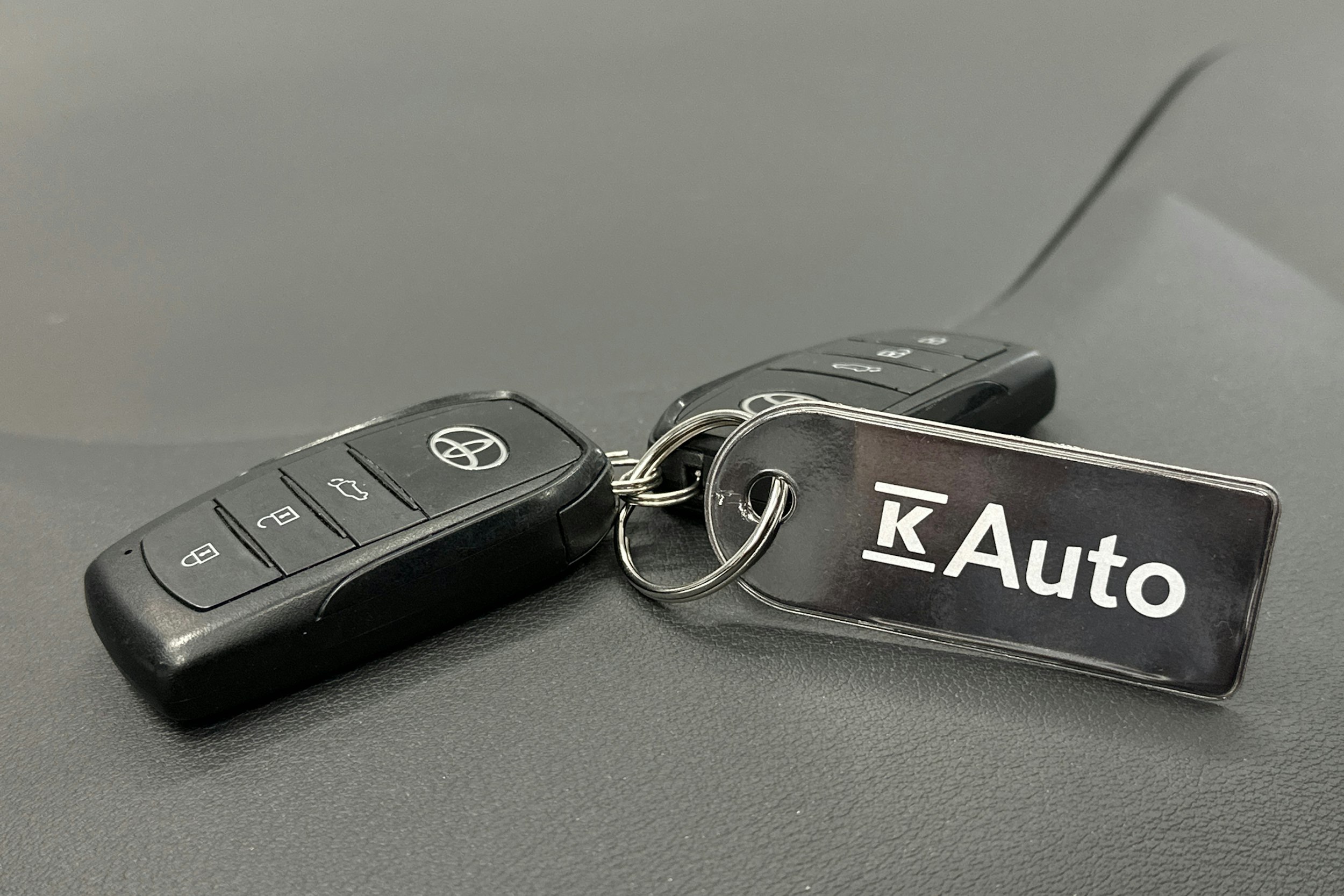 Valkoinen Toyota Corolla 2023 kuva 27.