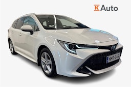 Valkoinen Toyota Corolla 2023 kuva 1.