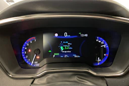 Valkoinen Toyota Corolla 2023 kuva 11.