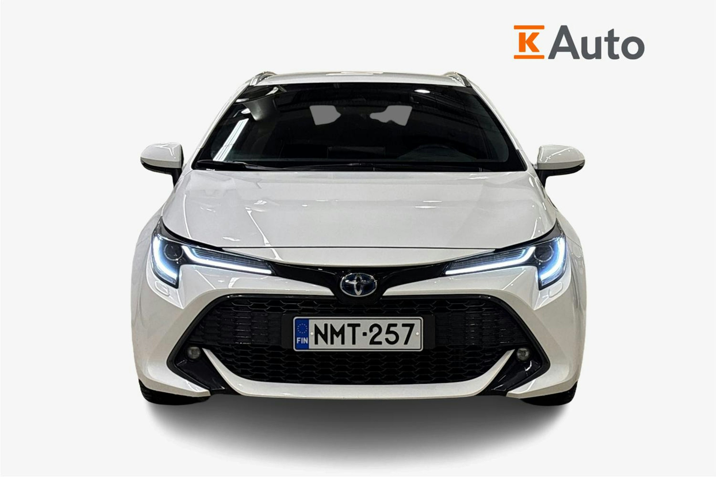 valkoinen Toyota Corolla 2023 kuva 5.