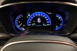 valkoinen Toyota Corolla 2023 kuva 18.