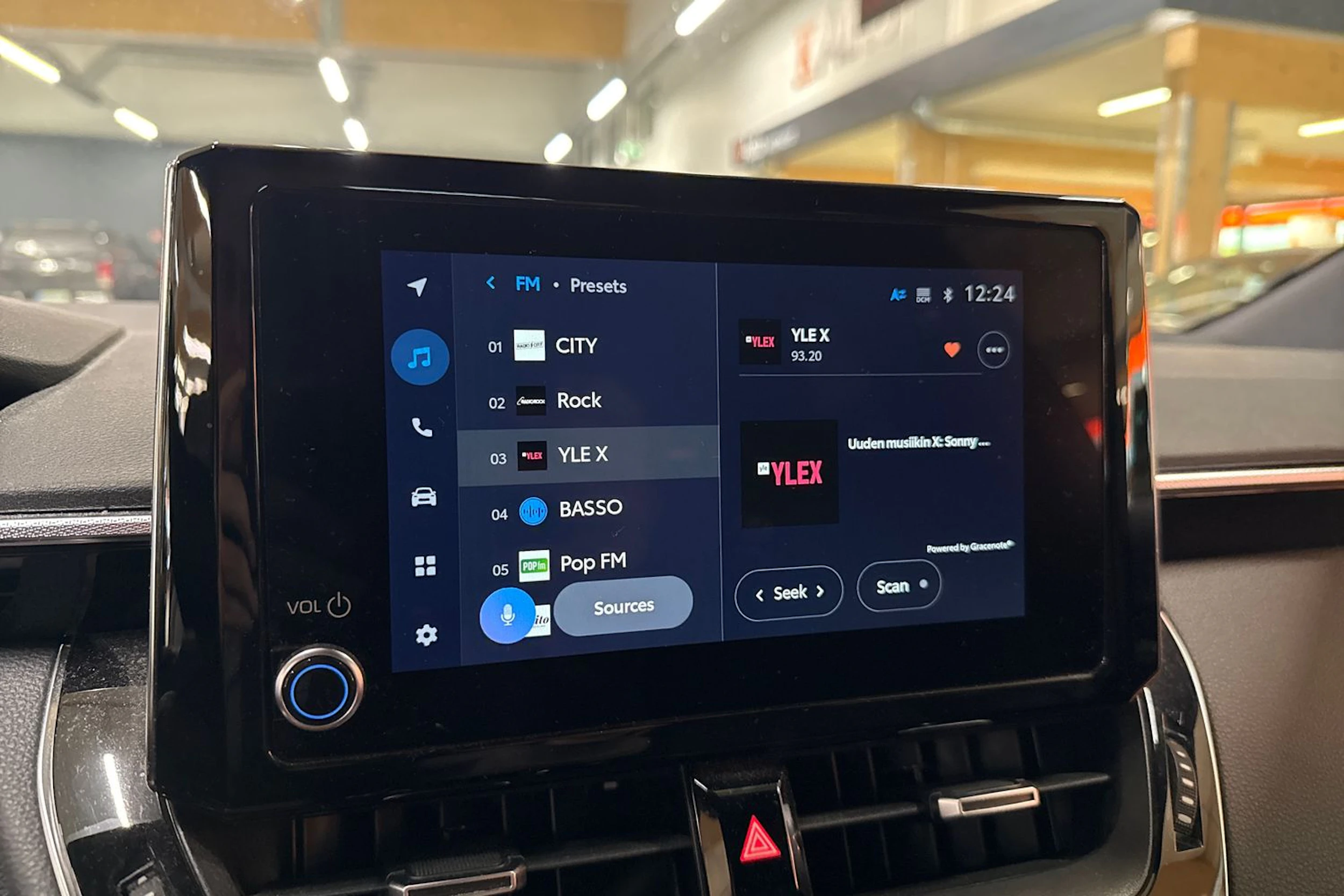 musta Toyota Corolla 2023 kuva 5.