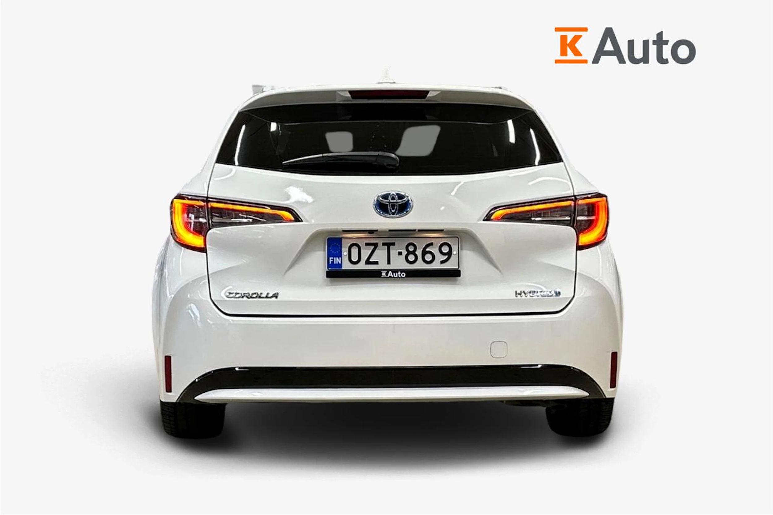 valkoinen Toyota Corolla 2023 kuva 4.