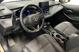 ruskea (beige) Toyota Corolla 2023 kuva 3.