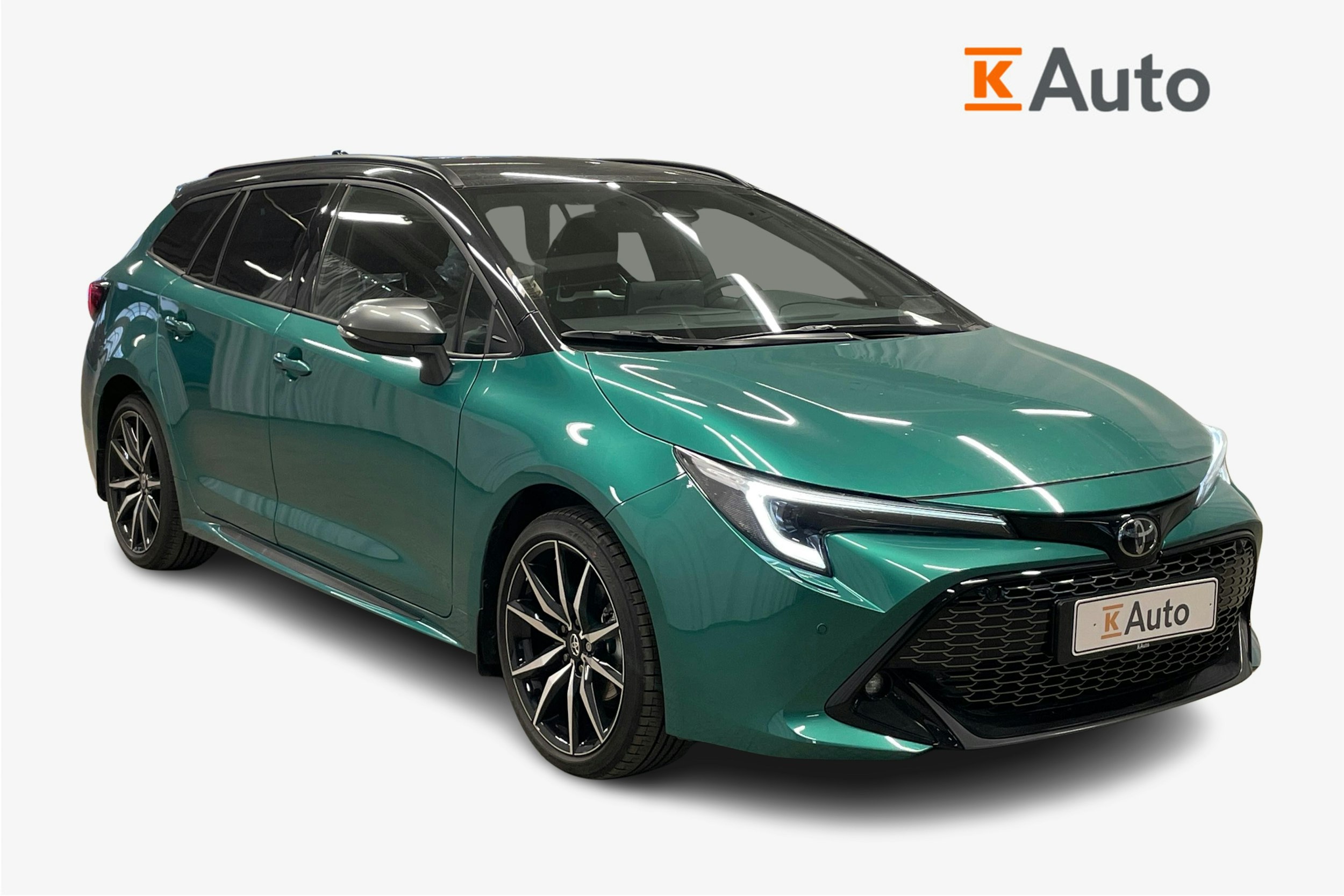 vihreä Toyota Corolla 2024 kuva 1.