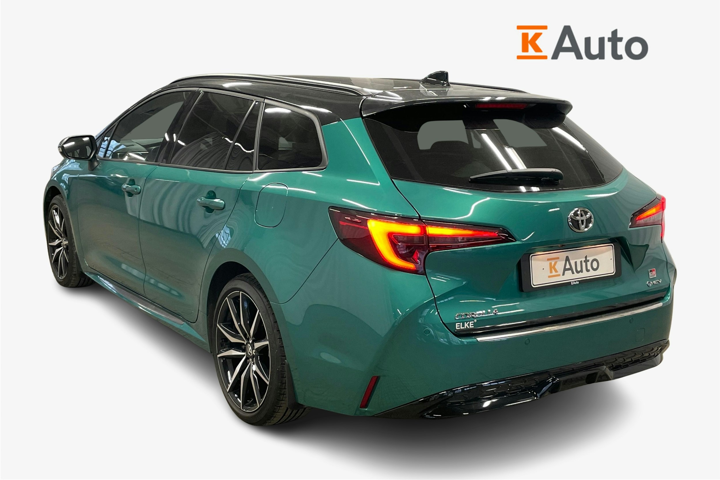 vihreä Toyota Corolla 2024 kuva 2.