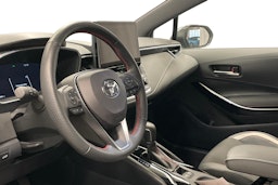 vihreä Toyota Corolla 2024 kuva 3.