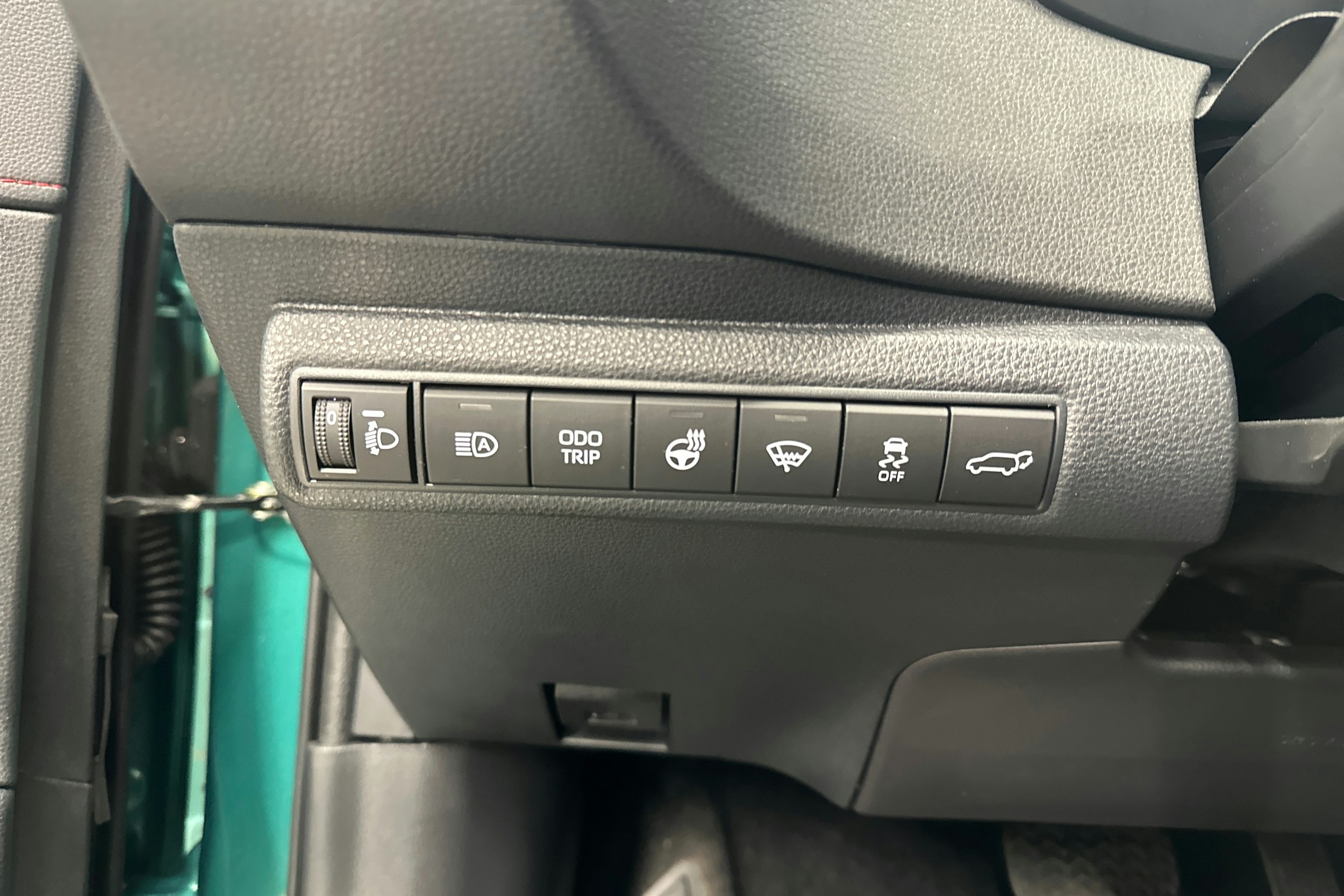 vihreä Toyota Corolla 2024 kuva 14.