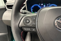 vihreä Toyota Corolla 2024 kuva 15.
