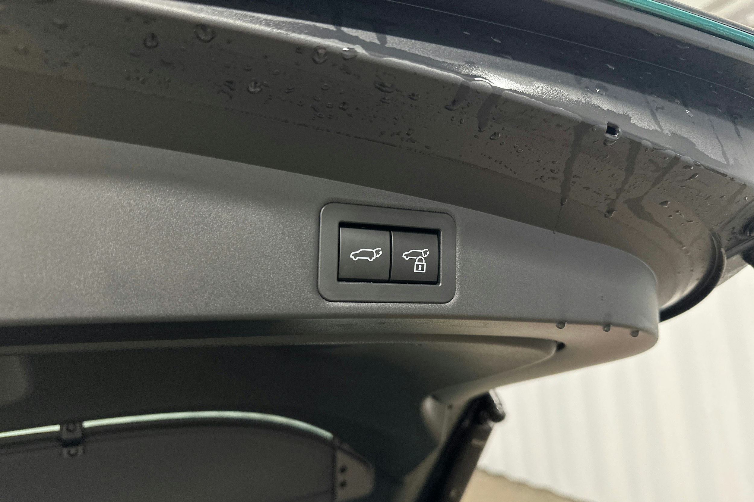 vihreä Toyota Corolla 2024 kuva 24.