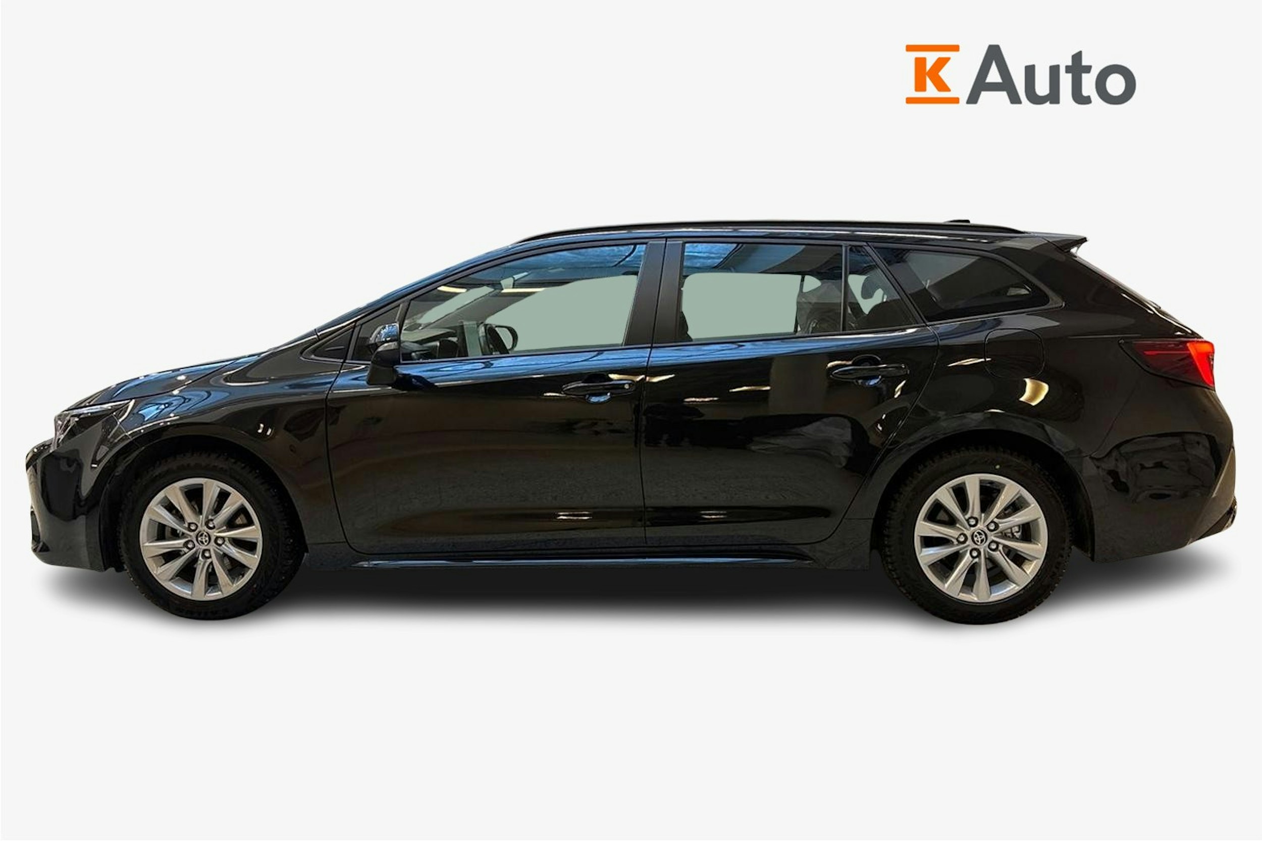 musta Toyota Corolla 2024 kuva 6.