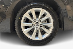 musta Toyota Corolla 2024 kuva 11.