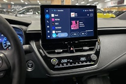 sininen Toyota Corolla 2024 kuva 17.